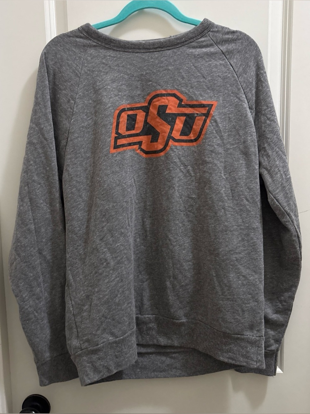 Women’s OSU Cowboys Crewneck Orange Logo Pullover Sweatshirt Light Grey Sz L